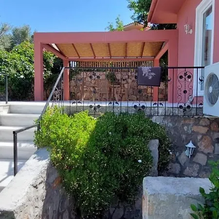 Gocek Dag Manzarali Doga Icinde Havuzlu *