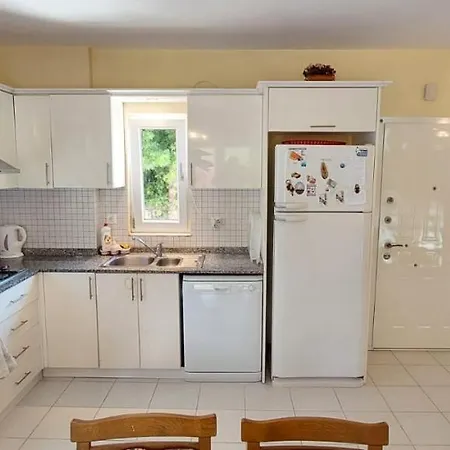 Villa Gocek Dag Manzarali Doga Icinde Havuzlu *